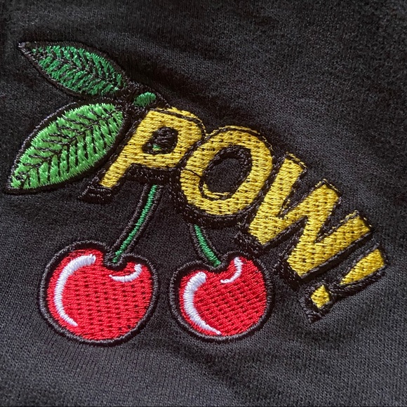 Sweatshirt with Onomatopoeia & Fruit Patches - Picture 4 of 9